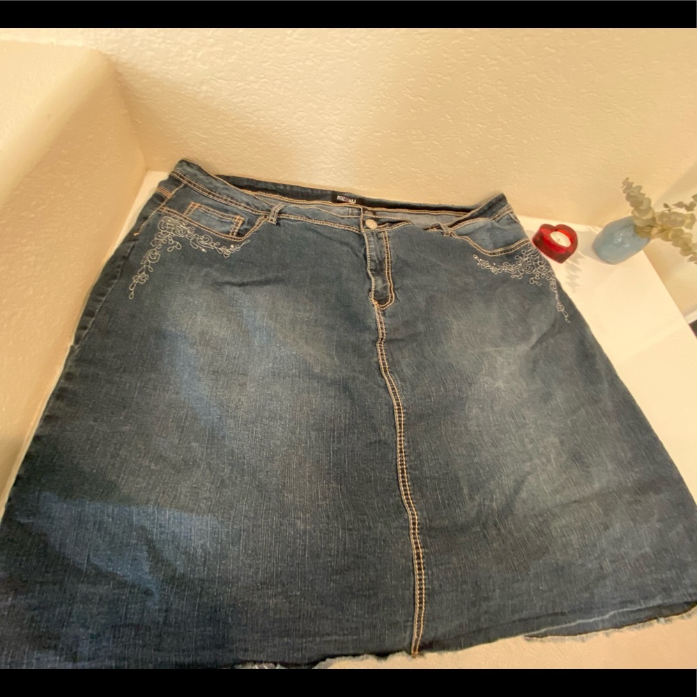 Roz & Ali - Embellished Jean skirt